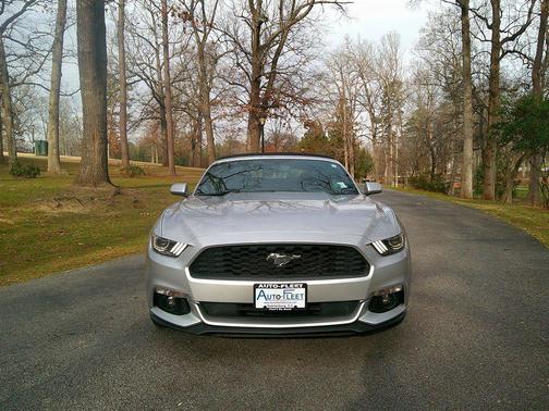 2015 Ford Mustang V6