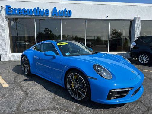 2022 Porsche 911 Carrera 4