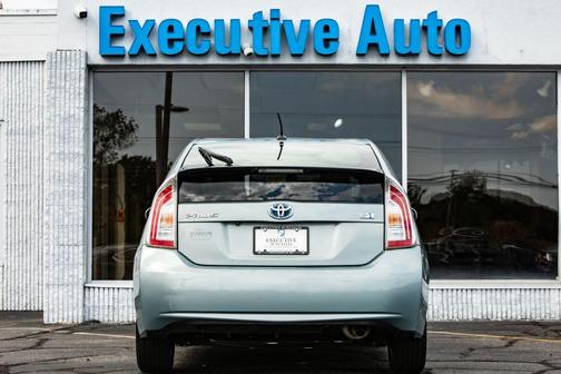 2014 Toyota Prius Two