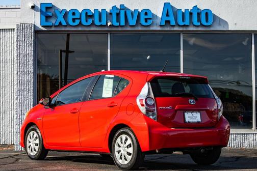 2013 Toyota Prius c Two