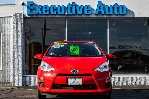 2013 Toyota Prius c Two