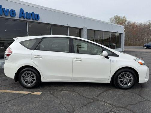 WHITE 2017 Toyota Prius v Two