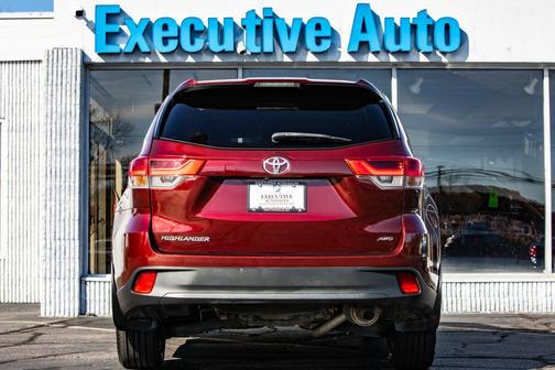 2017 Toyota Highlander LE