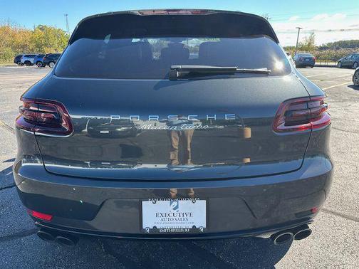 2017 Porsche Macan Turbo