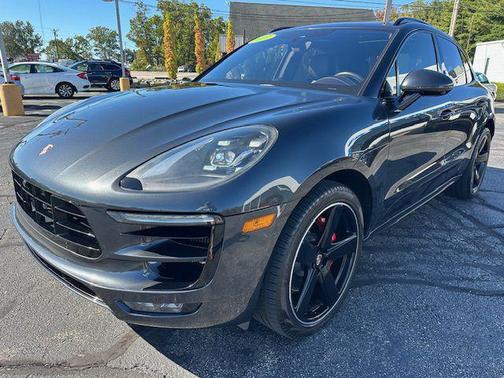 2017 Porsche Macan Turbo