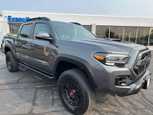 2022 Toyota Tacoma TRD Off Road