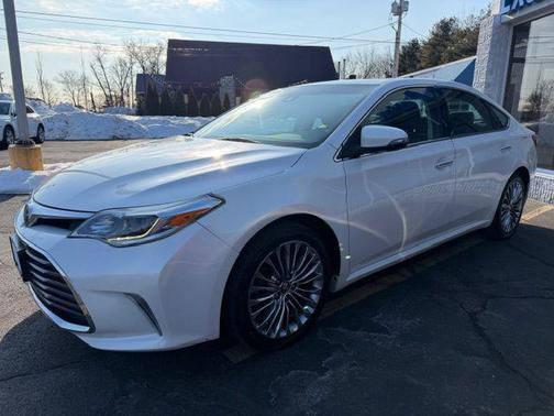2018 Toyota Avalon XLE