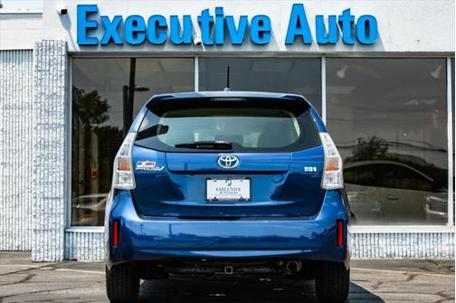 2012 Toyota Prius v Five