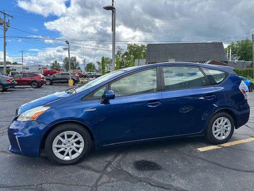 2012 Toyota Prius v Five