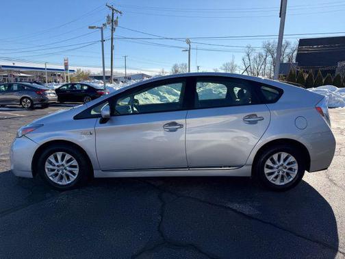 2013 Toyota Prius Plug-in Base