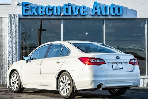 2017 Subaru Legacy Base