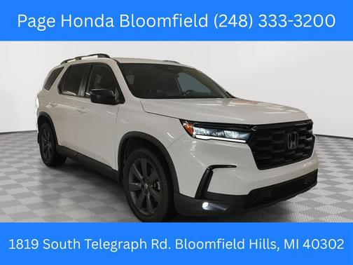 Platinum White Pearl 2023 Honda Pilot AWD Sport