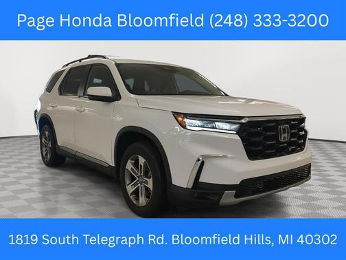 Platinum White Pearl 2024 Honda Pilot EX-L 7 Passenger