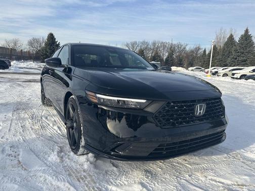 Crystal Black Pearl 2026 Honda Accord Hybrid Sport