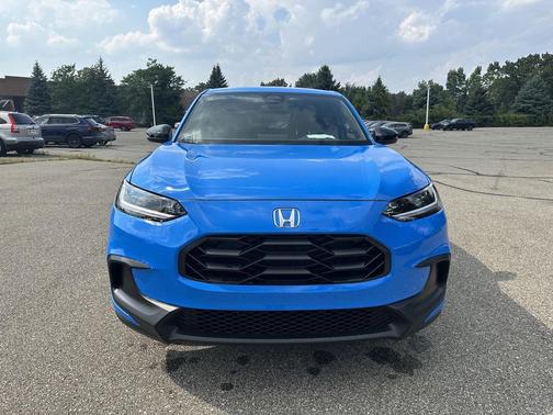 Boost Blue Pearl 2027 Honda HR-V Sport