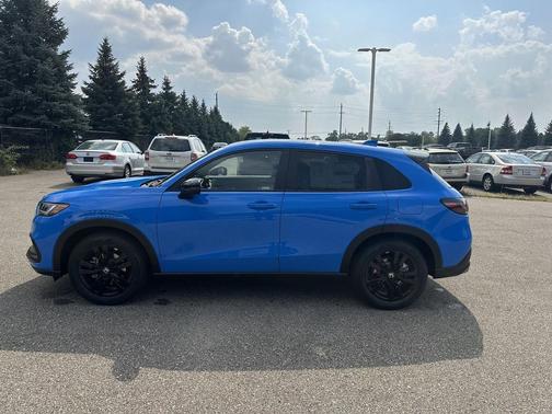 Boost Blue Pearl 2027 Honda HR-V Sport