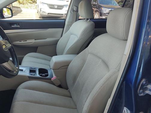 2011 Subaru Outback 2.5 i Premium