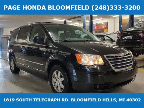 2010 Chrysler Town & Country Touring