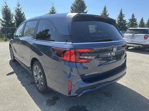 Smoke Blue Pearl 2026 Honda Odyssey Touring