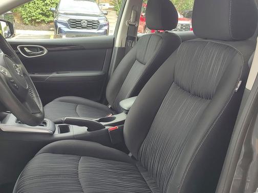 Gun Metallic 2018 Nissan Sentra SV