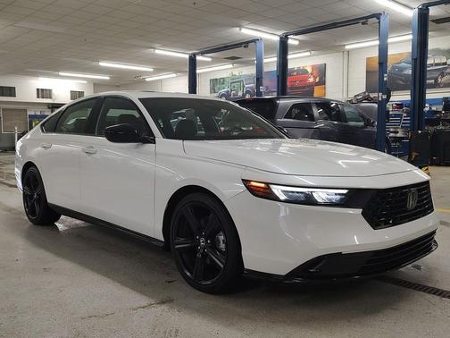 2023 Honda Accord Hybrid Sport-L