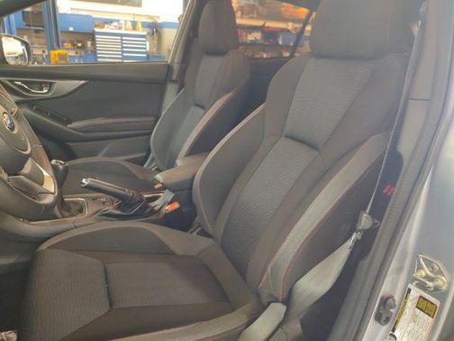 2019 Subaru Impreza 2.0i Sport