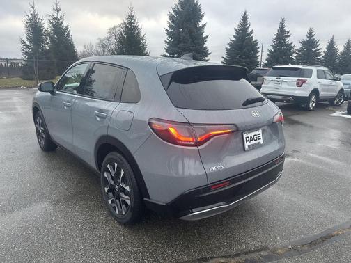 Urban Gray Pearl 2027 Honda HR-V EX-L