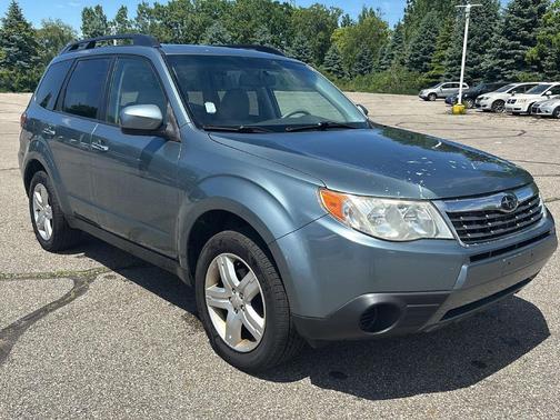 Sage Green Metallic 2010 Subaru Forester 2.5 X Premium