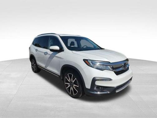 2020 Honda Pilot Touring 8-Passenger
