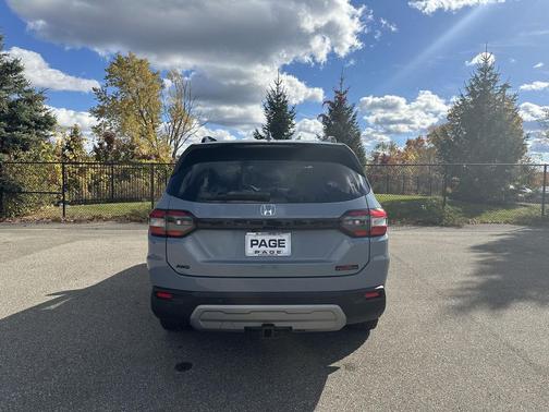 2025 Honda Pilot TrailSport