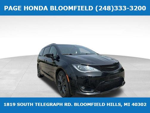 2018 Chrysler Pacifica Touring-L Plus