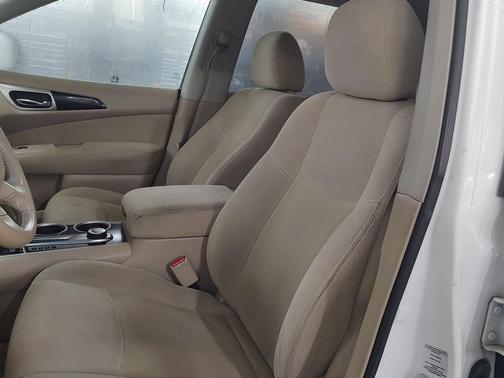 2013 Nissan Pathfinder SV