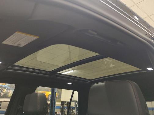 2023 Chevrolet Tahoe 4WD RST