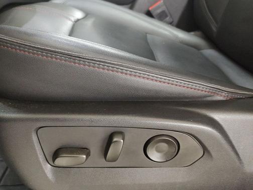 2023 Chevrolet Tahoe 4WD RST