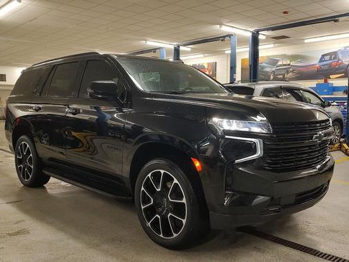 2023 Chevrolet Tahoe 4WD RST