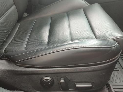 HiChroma Red 2018 Kia Stinger GT2