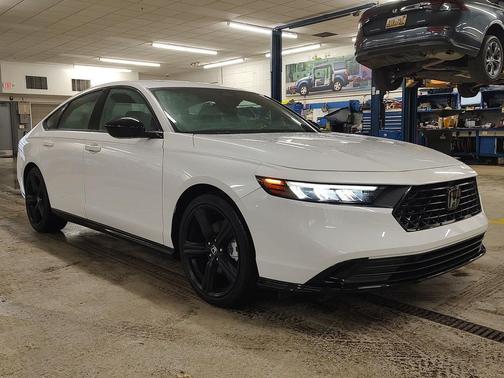 2023 Honda Accord Hybrid Sport-L
