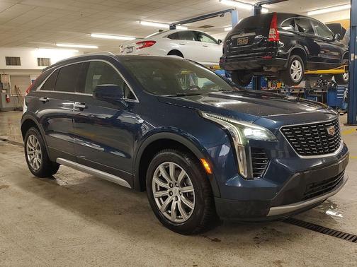 2020 Cadillac XT4 Premium Luxury