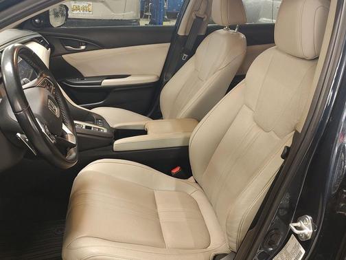 2022 Honda Insight Touring