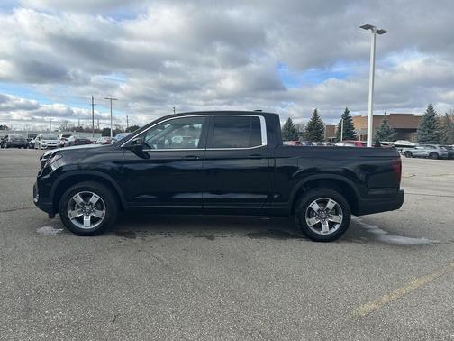 Crystal Black Pearl 2026 Honda Ridgeline RTL