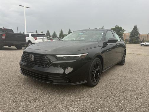 Crystal Black Pearl 2026 Honda Accord SE