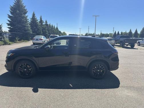 Crystal Black Pearl 2026 Honda HR-V AWD Sport