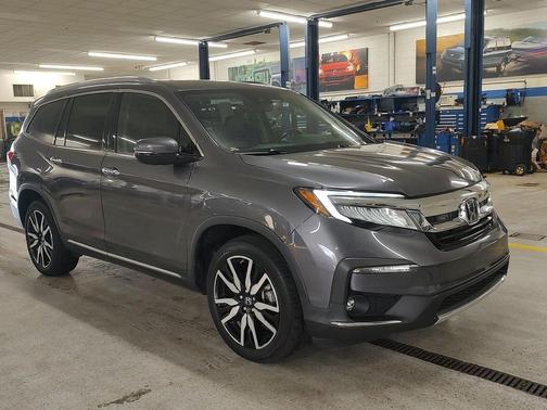 2021 Honda Pilot Touring 8-Passenger