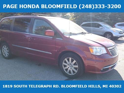 2013 Chrysler Town & Country Touring