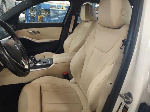 2021 BMW 330e Base