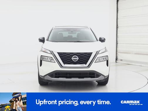 White 2023 Nissan Rogue SL