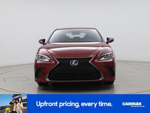 2022 Lexus ES 300h F-Sport