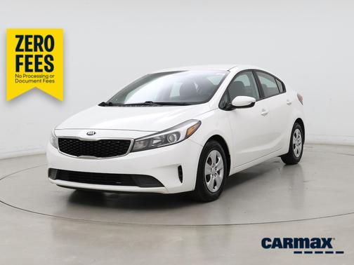 White 2017 Kia Forte LX