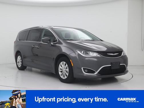 2020 Chrysler Pacifica Touring