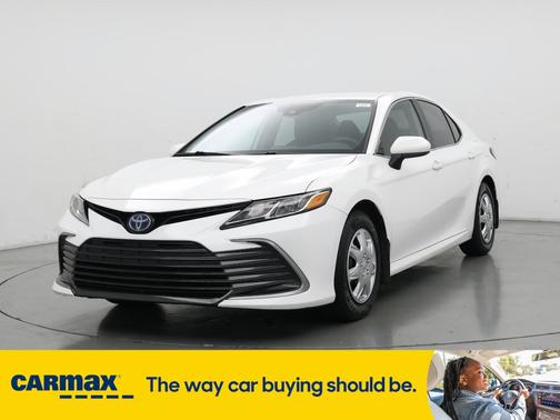 2022 Toyota Camry Hybrid LE